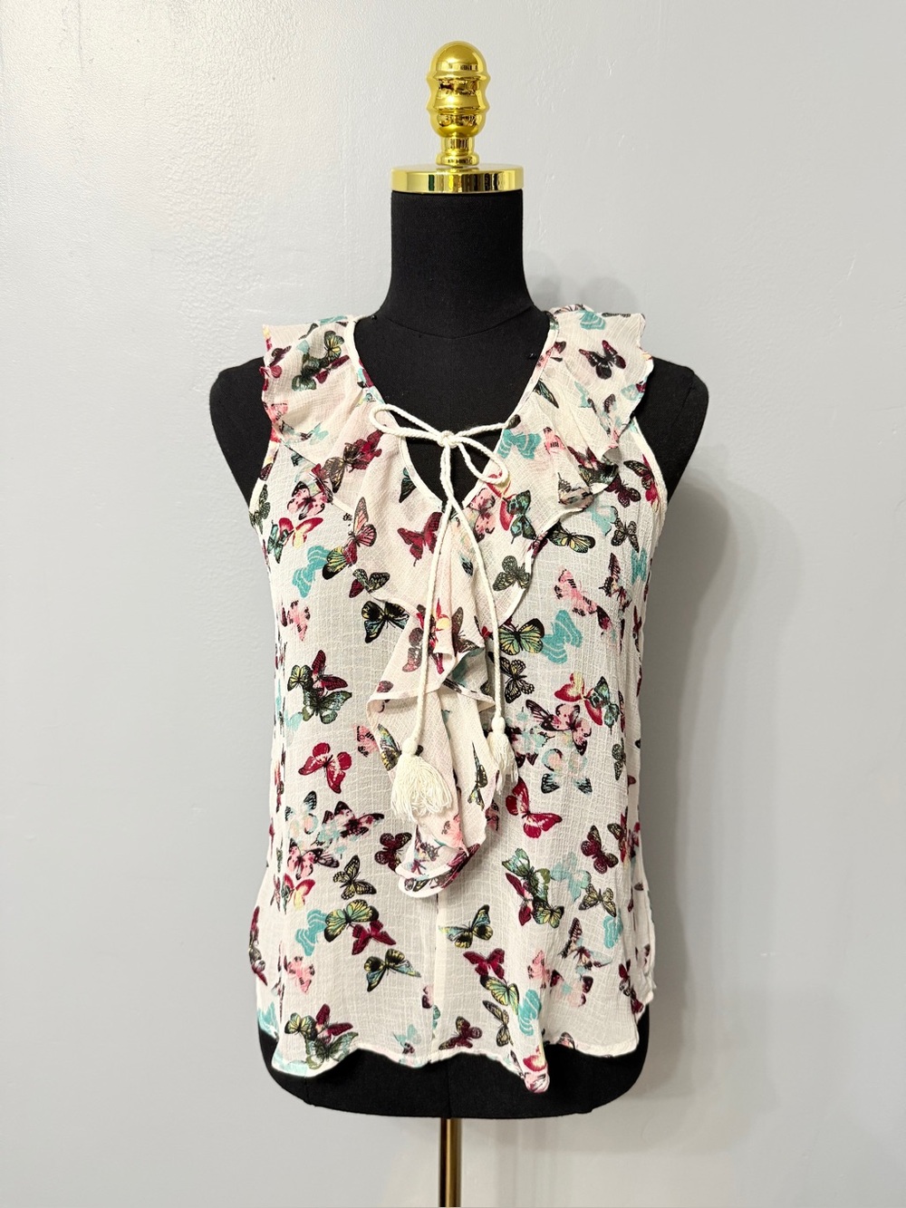 #18)  No Boundaries Off-White Butterfly Print Ruffle Tie-Front Camisole